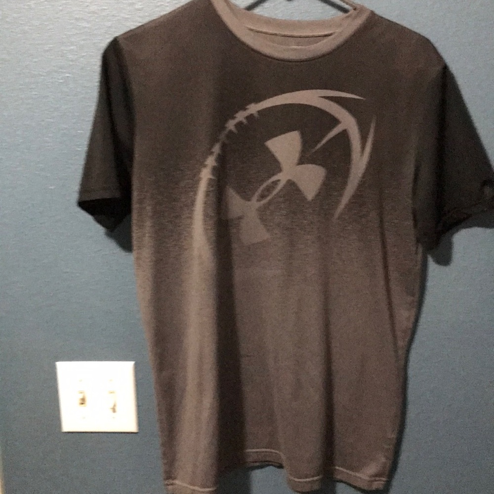 Boys under armor shirt